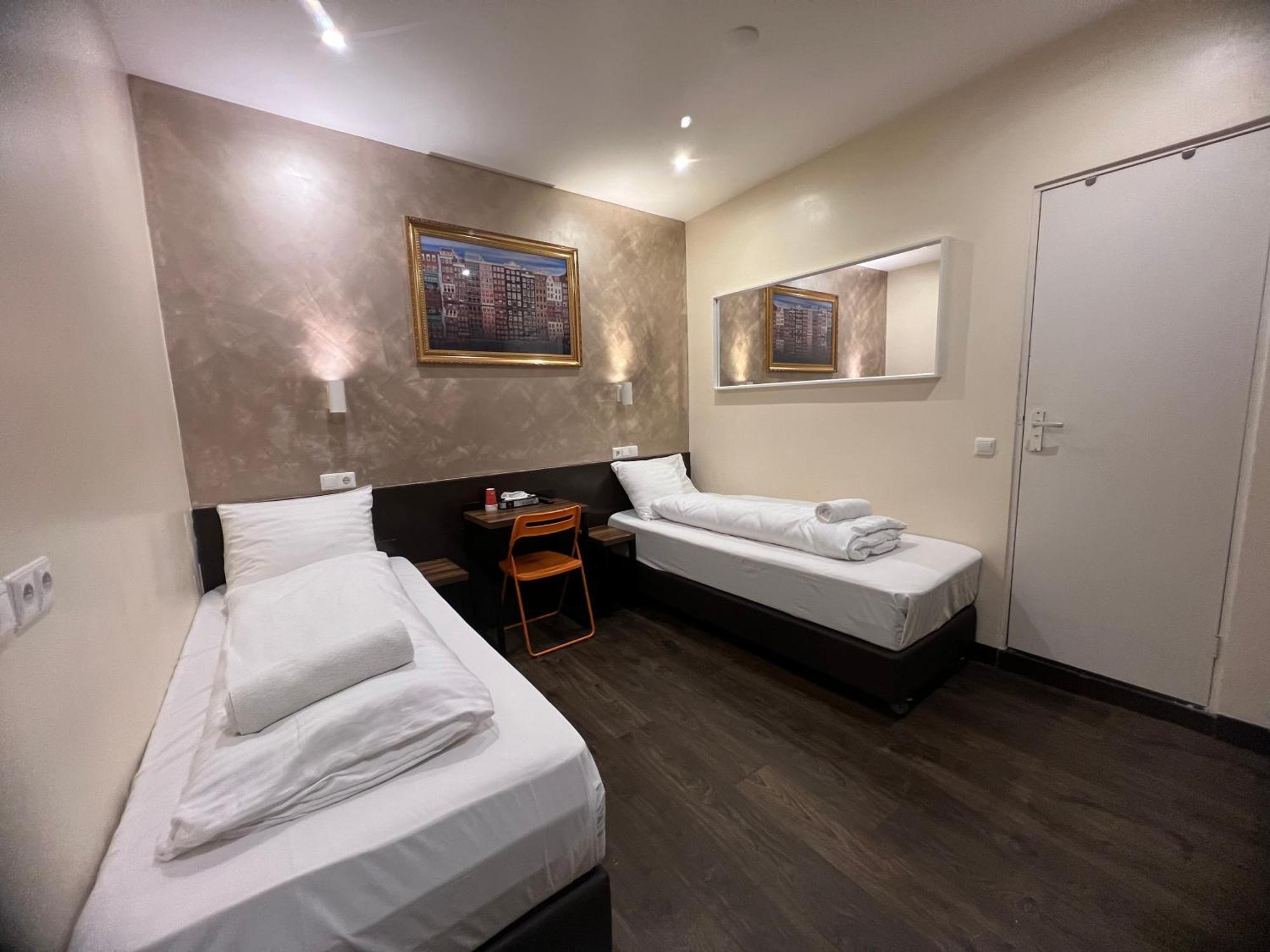 Dam Hotel Амстердам Екстериор снимка